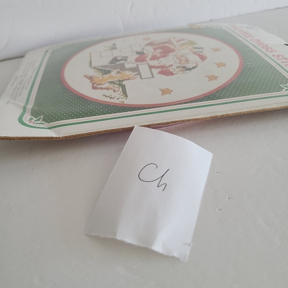 The New Berlin co. Counted cross stitch kit Santa In chimney - Picture 5 of 5